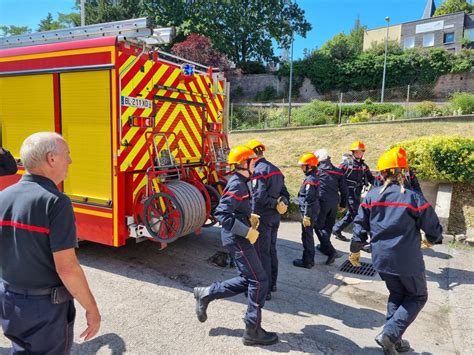 Image de pompiers en intervention montagne