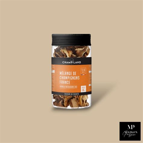 Mélange de champignons frais et séchés