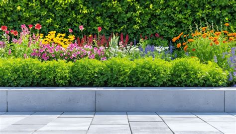 Exemples de bordures de jardin en différents matériaux