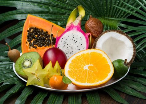 Diversité des fruits exotiques sud-américains