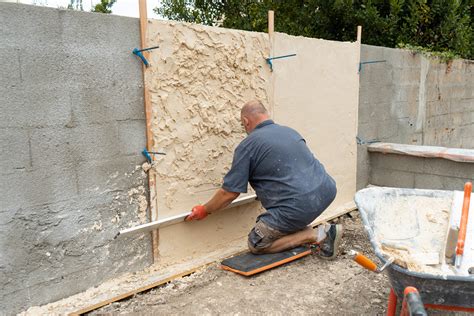 Mur extérieur en adobe