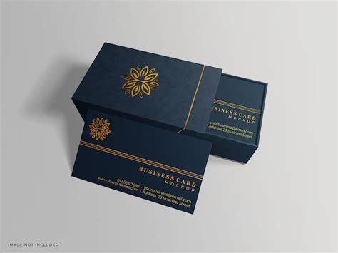 maquette de carte de visite avec motif hortensia et typographie dorée