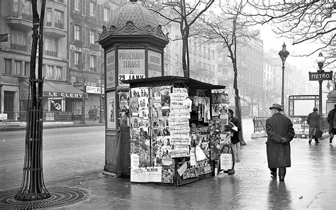 Ancien kiosque à journaux