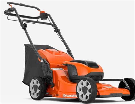 Tondeuse à batterie Husqvarna et ses batteries interchangeables