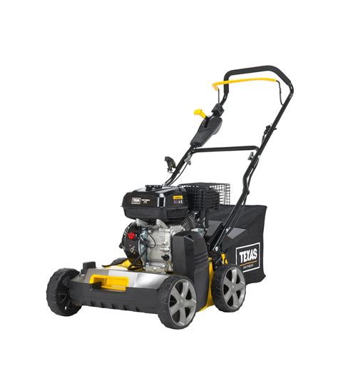 scarificateur et tondeuse à gazon
