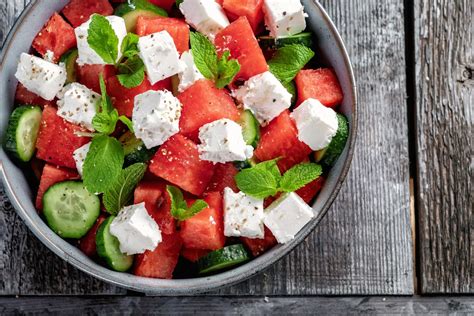 Recette de salade de nopal et figues de Barbarie avec feta et menthe
