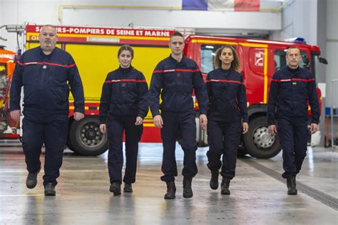 Illustration montrant différentes situations d'intervention des sapeurs-pompiers