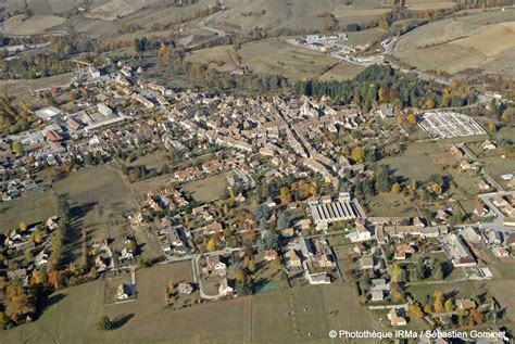 Vue aérienne de la commune de Pruniers (36120)
