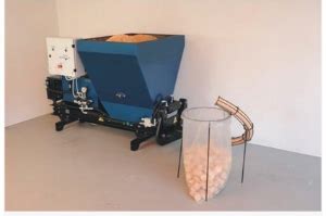 Machine à briquettes bois copeaux en fonctionnement