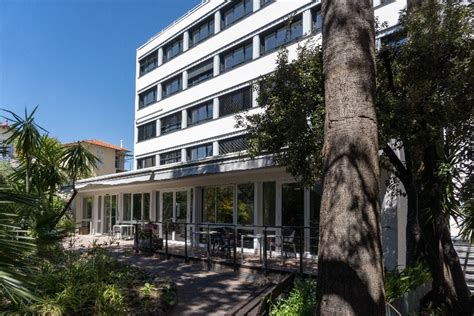 Vue extérieure de l'EHPAD Les Bougainvilliers Cannes