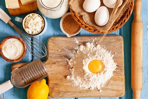 une cuisine propre avec des ingrédients naturels de base