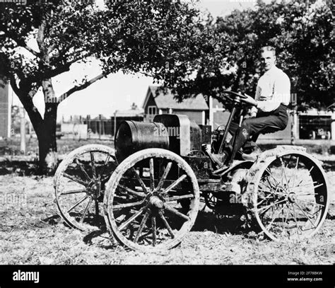 Les premiers tracteurs agricoles
