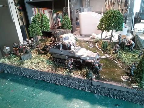 Vue d'ensemble d'un diorama avec différentes textures d'herbe