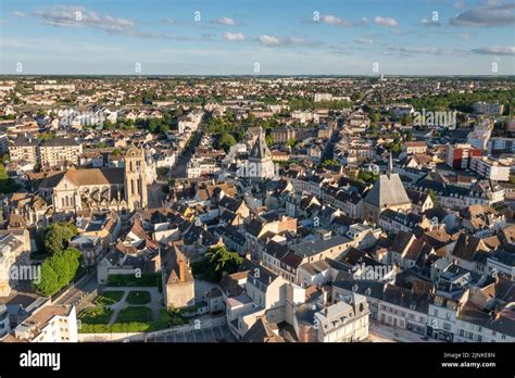 Vue aérienne du centre-ville de Nancy avec le quartier historique