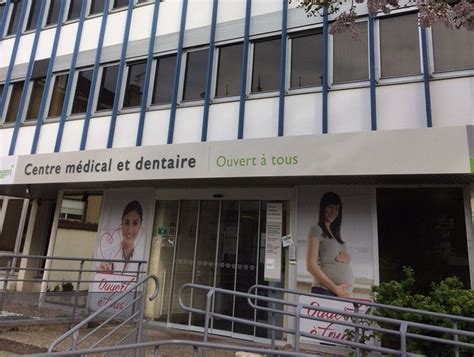 Entrée du bâtiment du Centre Médical et Dentaire de Nancy Mgen