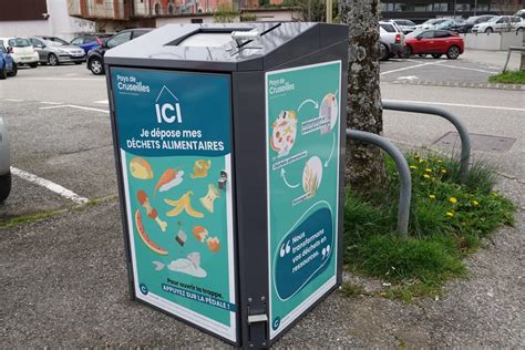 Borne de collecte de biodéchets en milieu urbain