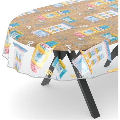 Illustration d'une nappe en toile cirée avec un motif botanique de lierre vert sur une table de salle à manger