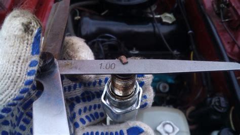 Vérification de l'écartement des électrodes de la bougie