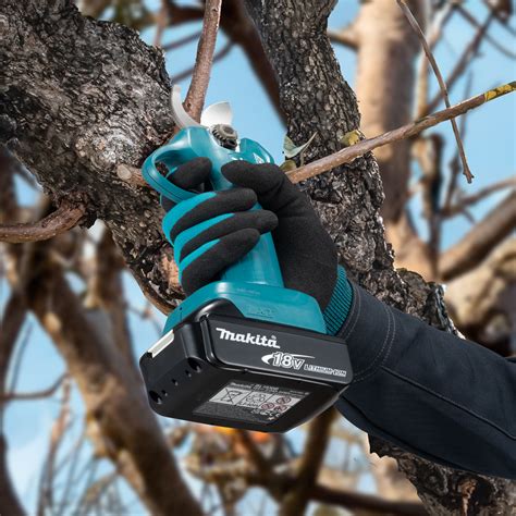 Tableau comparatif des batteries Makita LXT 18V