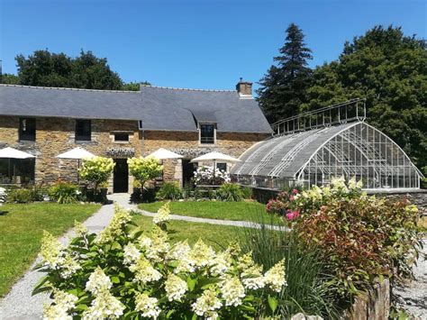 Gîte Les Hortensias Taupont au milieu des fleurs