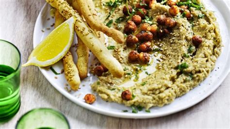 Plateau de houmous et pois chiches grillés