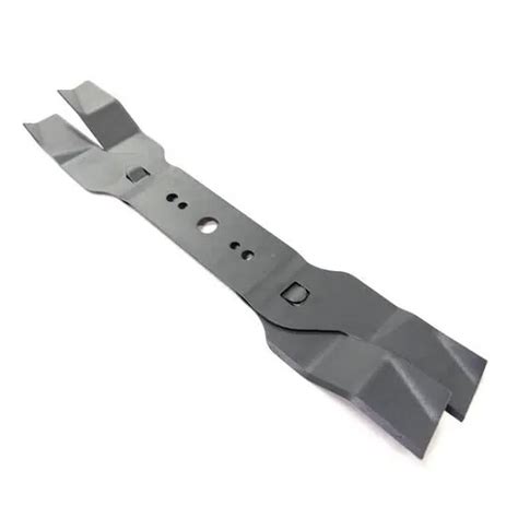 Comparaison visuelle entre une lame plate et une lame mulching