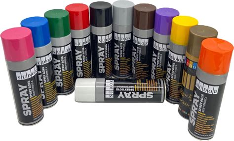divers types de peintures en aérosol pour plastique
