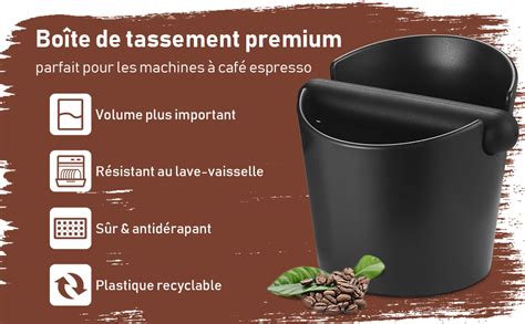 Marc de café fraîchement utilisé dans une poubelle en céramique