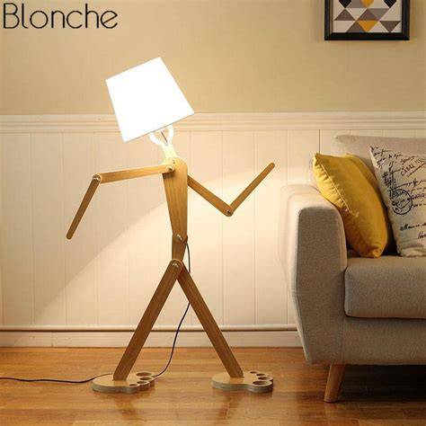 Lampadaire Bonhomme dans un intérieur moderne