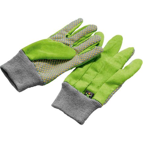 Enfant utilisant des gants de jardinage colorés pour planter des fleurs