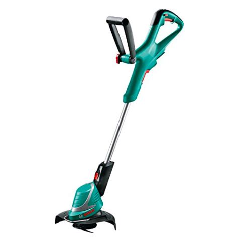 Coupe-bordure Bosch ART 26 Li en action dans un jardin