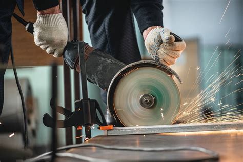 Outils de découpe pour métal