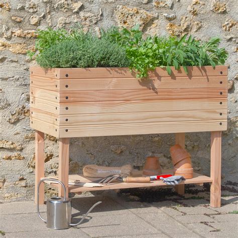 Carré potager sur pieds