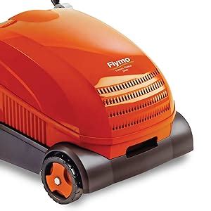Scarificateur Flymo Lawnrake Compact 3400 en action