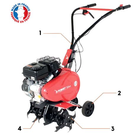 Vue rapprochée du guidon réglable et ergonomique d'une motobineuse Pubert