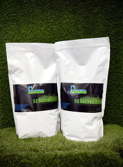 Sac de semences avec étiquette détaillée