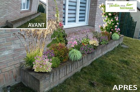 Exemple de composition florale dans une jardinière muret
