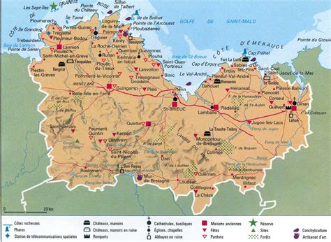 Carte des Côtes-d'Armor avec des points marqués pour les fermes de permaculture