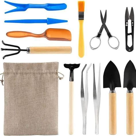 Outils de base pour bonsaï