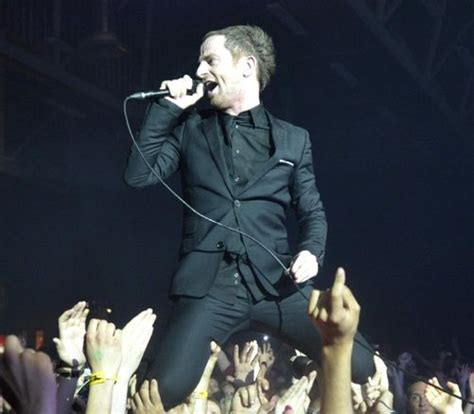 Mathias Malzieu en concert avec Dionysos