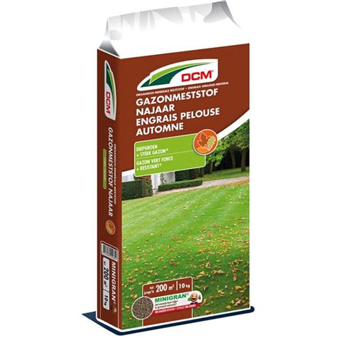 Engrais spécial automne pour gazon avant application
