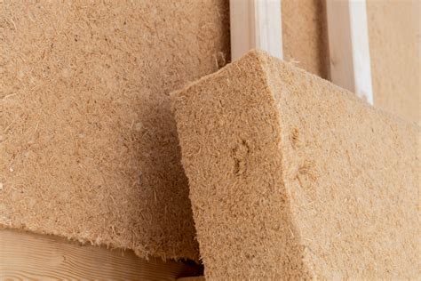 mur isolé avec de la fibre de bois