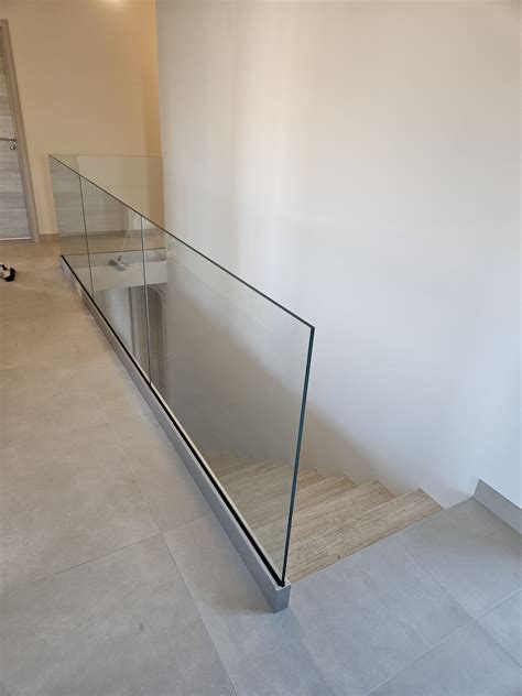 Exemple de balustrade en verre