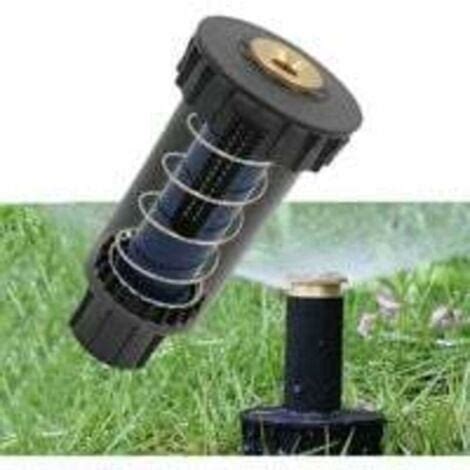 Arroseurs escamotables sortant du sol