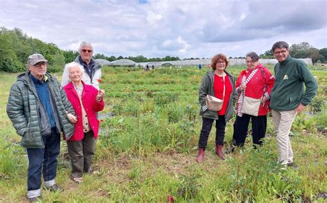 Groupe d'enfants en visite pédagogique à la Cueillette de Servigny