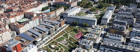 Vue aérienne de la Caserne de Bonne à Grenoble, lieu emblématique des événements de vente de plantes