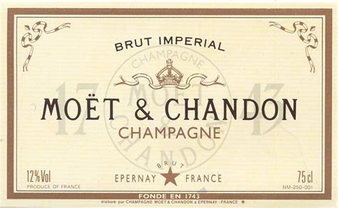 Étiquette de champagne affichant l'acronyme RM
