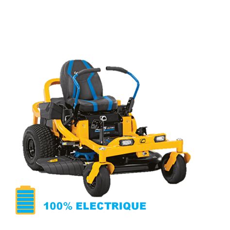Tondeuse Cub Cadet en action sur une pelouse