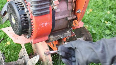 Maintenance d'un vieux motoculteur