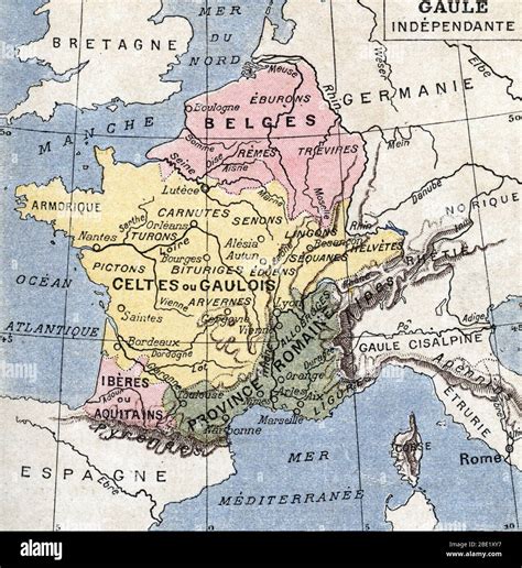 Carte de la Gaule antique montrant les premières zones viticoles et les voies de diffusion de la vigne